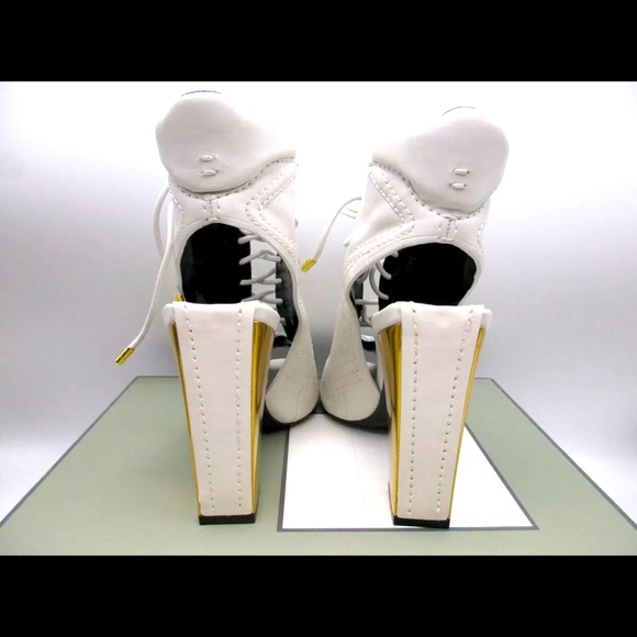 TOM FORD Authentic Heels worn three times - Picture 3 of 10